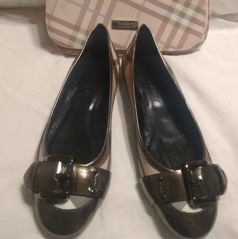 Burberry shoes/Handbags